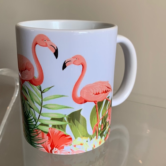 Brand new coffee mug with a pair of flamingo artwork - Picture 1 of 3